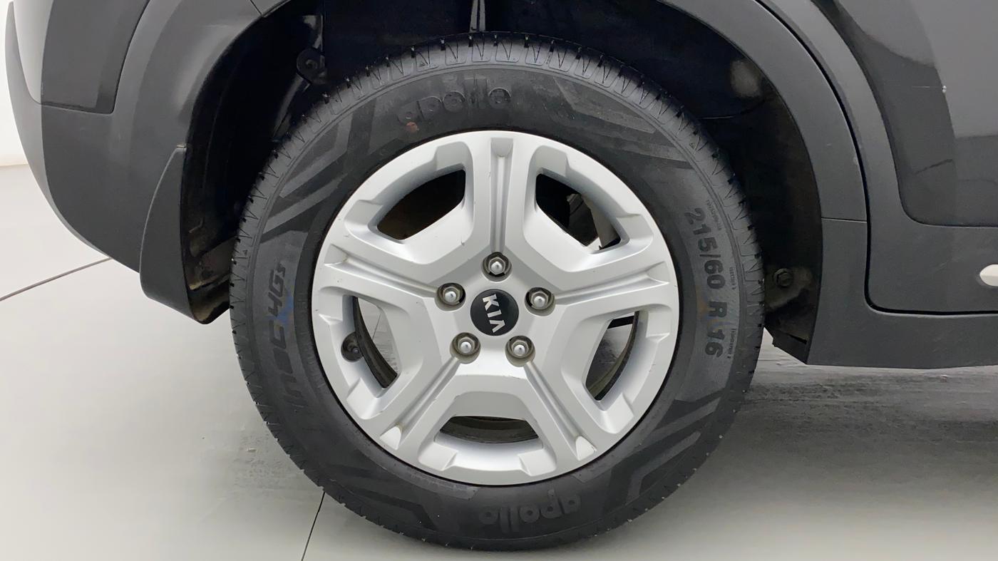2021 KIA SONET HTX 1.0 IMT, Petrol, Manual, 13,676 km, Right Rear Wheel