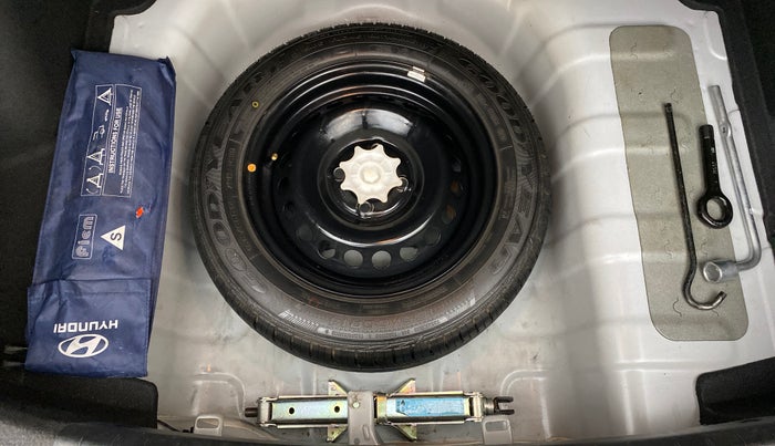 2017 Hyundai Xcent SX 1.2, Petrol, Manual, 73,393 km, Spare Tyre