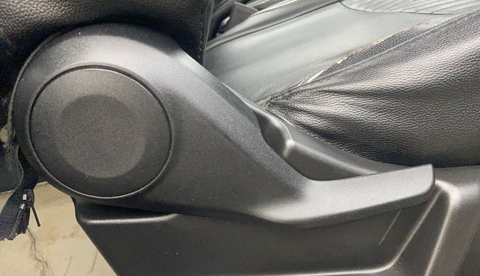 2020 Maruti New Wagon-R ZXI 1.2 AMT, Petrol, Automatic, 46,003 km, Driver Side Adjustment Panel