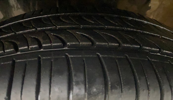 2020 Maruti New Wagon-R ZXI 1.2 AMT, Petrol, Automatic, 46,003 km, Left Front Tyre Tread