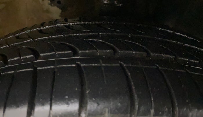 2020 Maruti New Wagon-R ZXI 1.2 AMT, Petrol, Automatic, 46,003 km, Right Front Tyre Tread