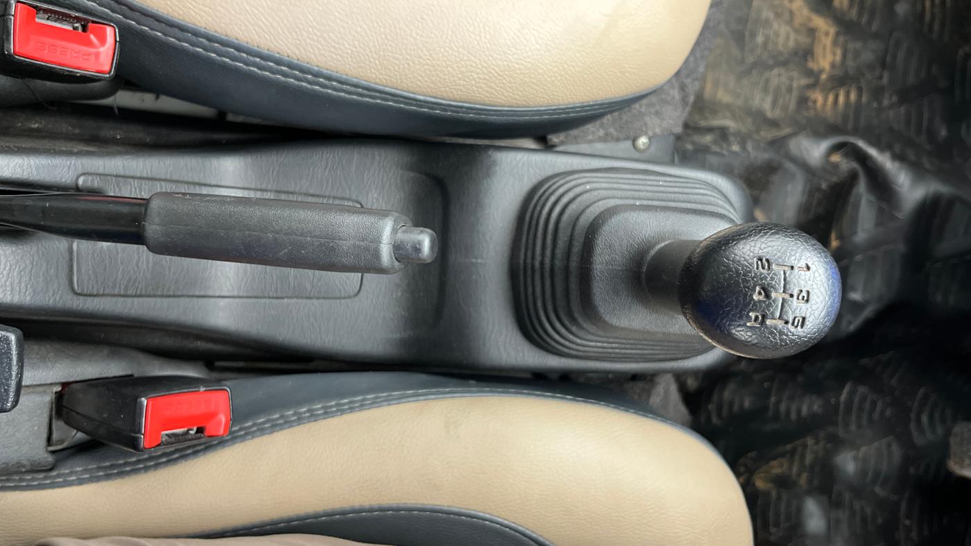 2018 Maruti Eeco 5 STR WITH A/C+HTR, Petrol, Manual, 56,371 km, Gear Lever