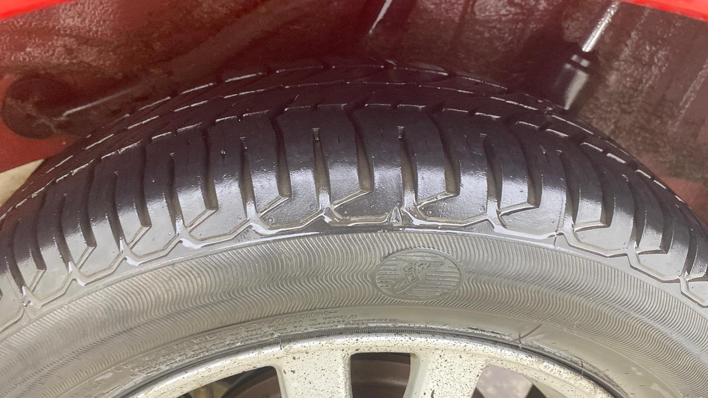 2015 Honda Brio VX AT, Petrol, Automatic, 56,141 km, Left Rear Tyre Tread