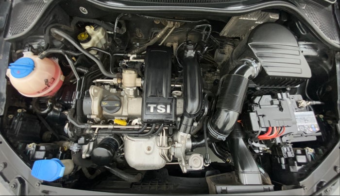 2016 Volkswagen Vento HIGHLINE PLUS 1.2 AT 16 ALLOY, Petrol, Automatic, 94,675 km, Open Bonet