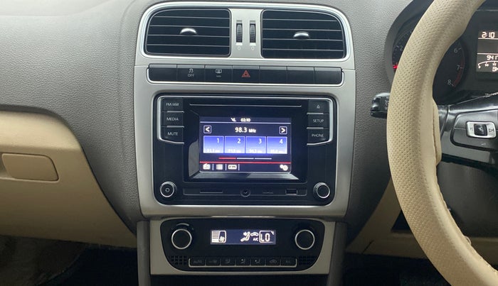 2016 Volkswagen Vento HIGHLINE PLUS 1.2 AT 16 ALLOY, Petrol, Automatic, 94,675 km, Air Conditioner