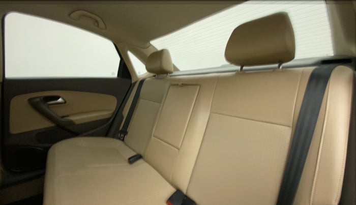 2016 Volkswagen Vento HIGHLINE PLUS 1.2 AT 16 ALLOY, Petrol, Automatic, 94,675 km, Right Side Rear Door Cabin