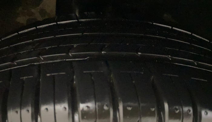 2016 Maruti Baleno DELTA CVT PETROL 1.2, Petrol, Automatic, 49,656 km, Right Rear Tyre Tread