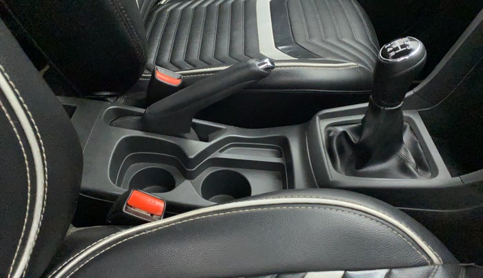 2016 Maruti Vitara Brezza ZDI, Diesel, Manual, 43,471 km, Gear Lever