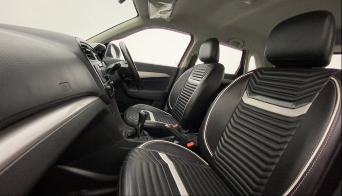 2016 Maruti Vitara Brezza ZDI, Diesel, Manual, 43,471 km, Right Side Front Door Cabin