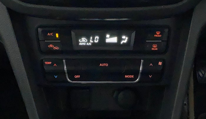 2016 Maruti Vitara Brezza ZDI, Diesel, Manual, 43,471 km, Automatic Climate Control