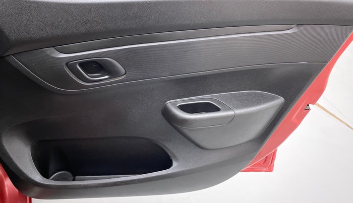 2017 Renault Kwid RXT 1.0 EASY-R AT OPTION, Petrol, Automatic, 41,069 km, Driver Side Door Panels Controls