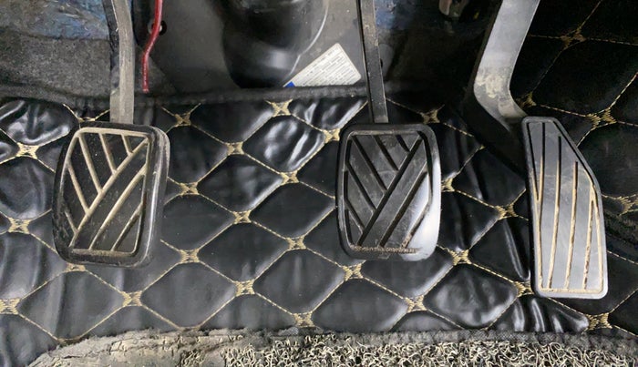 2018 Maruti Celerio VXI CNG D, CNG, Manual, 79,967 km, Pedals