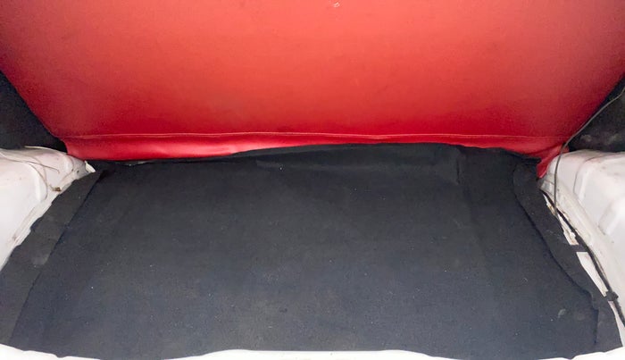 2016 Hyundai Eon D-LITE+, Petrol, Manual, 50,939 km, Boot Inside