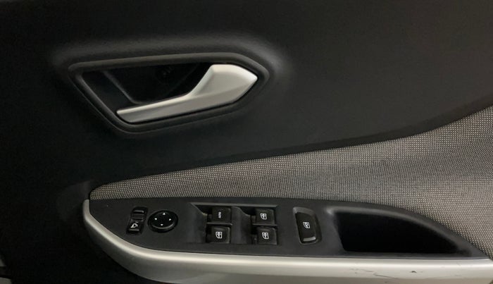 2021 Nissan MAGNITE XL, Petrol, Manual, 20,293 km, Driver Side Door Panels Control