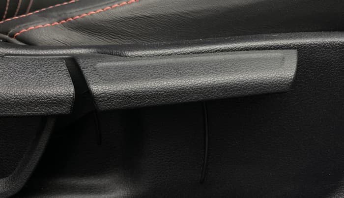 2021 Hyundai NEW I20 ASTA (O) 1.2 MT, Petrol, Manual, 25,279 km, Driver Side Adjustment Panel