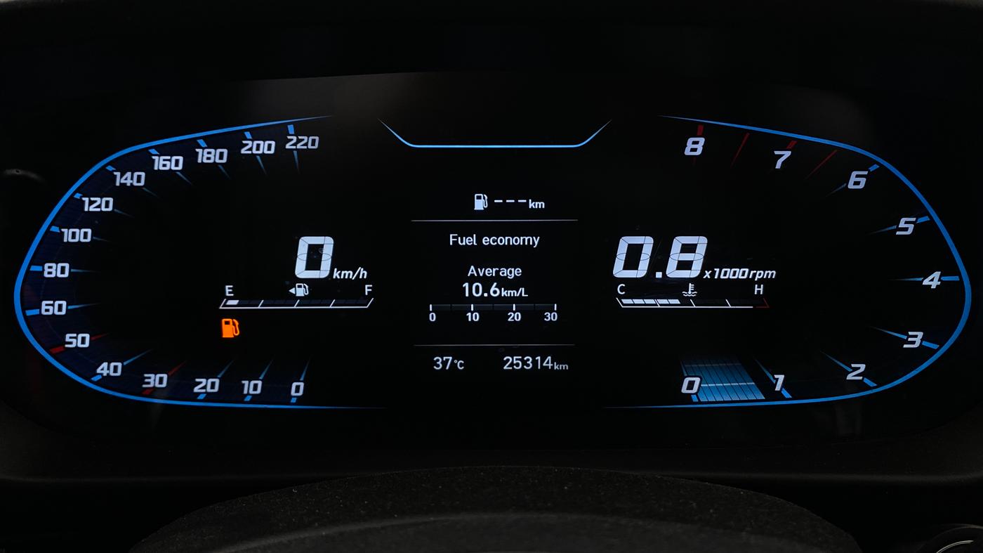 2021 Hyundai NEW I20 ASTA (O) 1.2 MT, Petrol, Manual, 25,587 km, Odometer Image