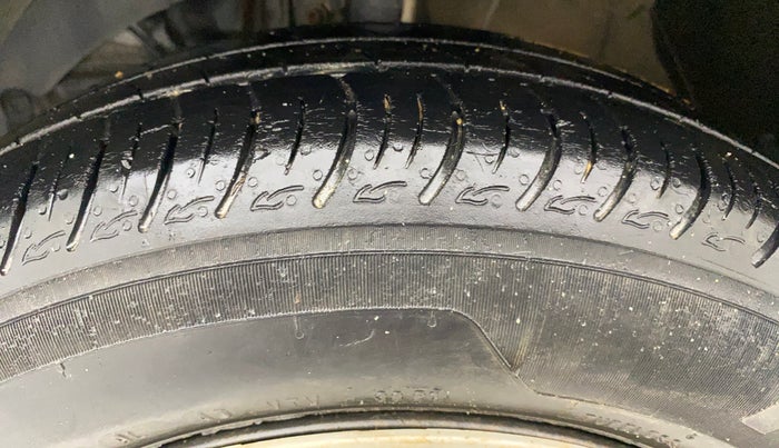 2021 Maruti Baleno DELTA PETROL 1.2, Petrol, Manual, 38,370 km, Left Front Tyre Tread