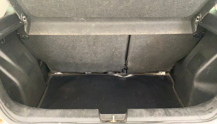 2021 Maruti Baleno DELTA PETROL 1.2, Petrol, Manual, 38,370 km, Boot Inside