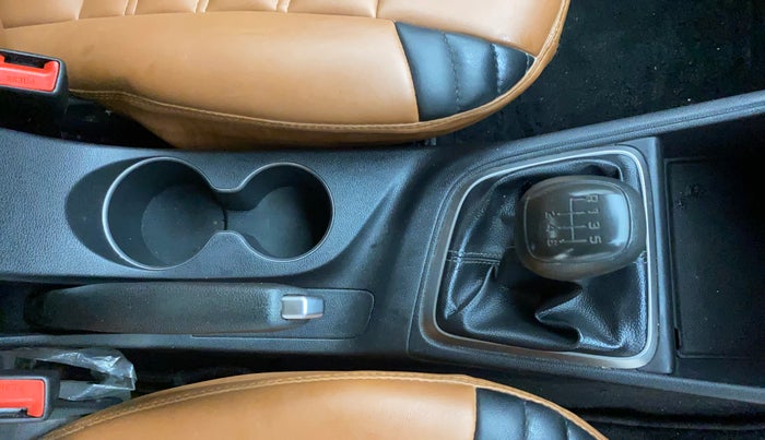 2018 Hyundai Verna 1.6 VTVT SX, Petrol, Manual, 31,578 km, Gear Lever