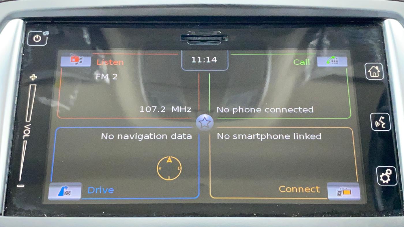 2016 Maruti Ciaz ZDI+ SHVS, Diesel, Manual, 27,465 km, Infotainment System