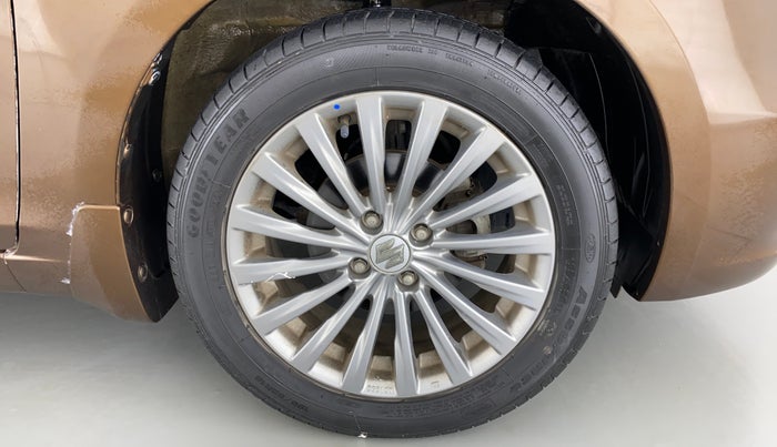 2016 Maruti Ciaz ZDI+ SHVS, Diesel, Manual, 27,465 km, Right Front Wheel