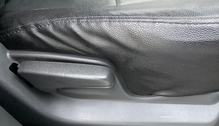 2012 Maruti Ritz VXI, Petrol, Manual, 47,366 km, Driver Side Adjustment Panel