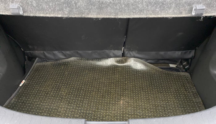 2012 Maruti Ritz VXI, Petrol, Manual, 47,366 km, Boot Inside