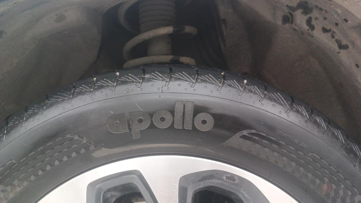 2024 Maruti Grand Vitara ALPHA PLUS HYBRID ECVT, Hybrid, Automatic, 17,504 km, Left Front Tyre Tread