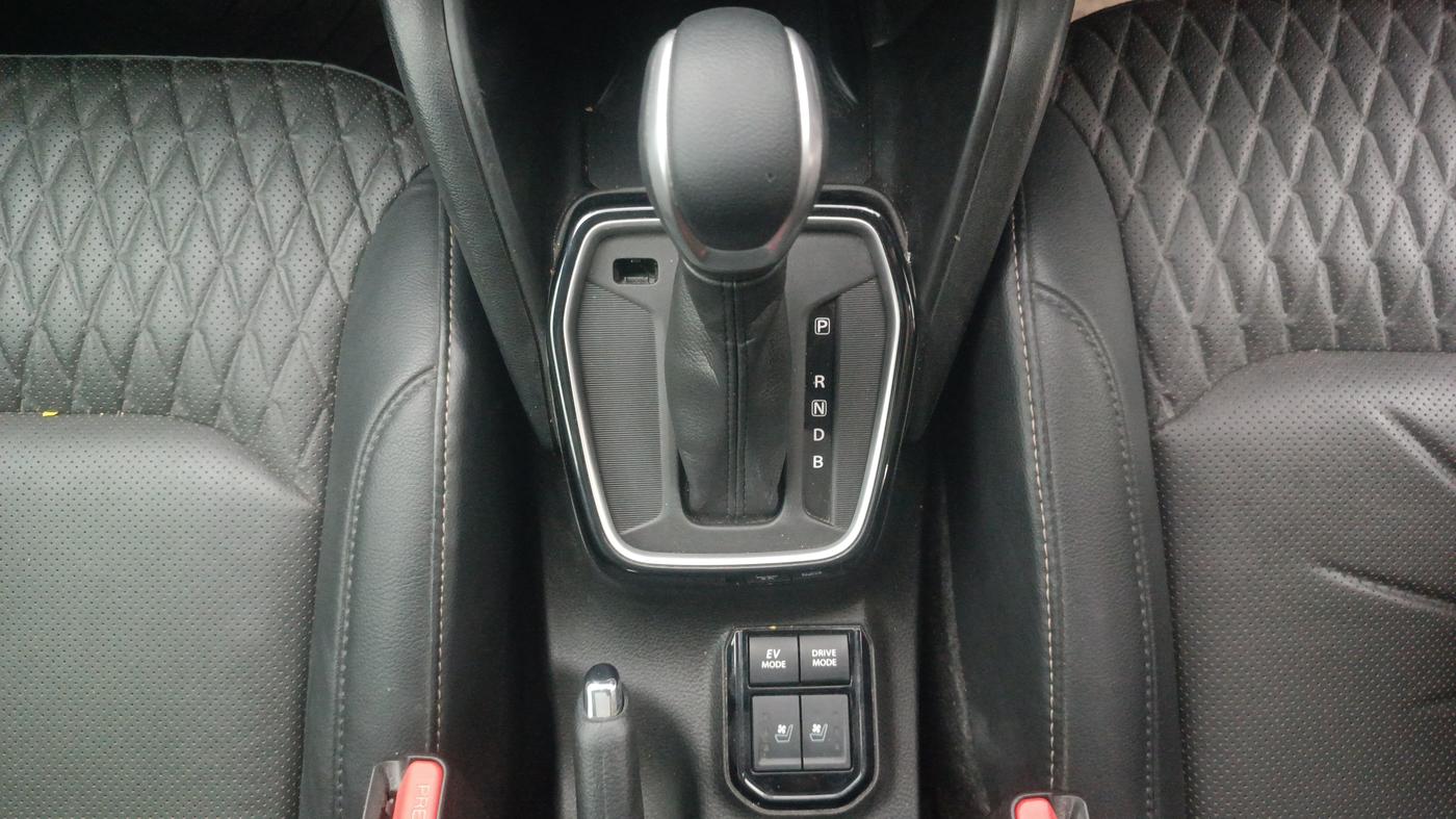 2024 Maruti Grand Vitara ALPHA PLUS HYBRID ECVT, Hybrid, Automatic, 17,504 km, Gear Lever
