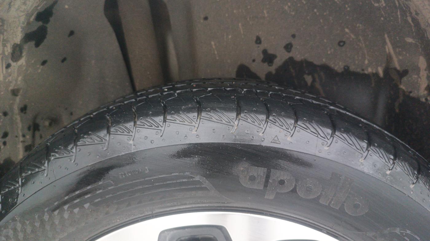2024 Maruti Grand Vitara ALPHA PLUS HYBRID ECVT, Hybrid, Automatic, 17,504 km, Right Rear Tyre Tread