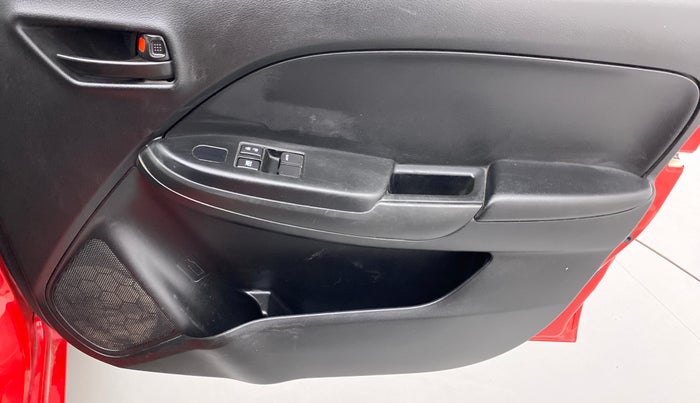 2017 Maruti Baleno SIGMA PETROL 1.2, Petrol, Manual, 70,194 km, Driver Side Door Panels Control
