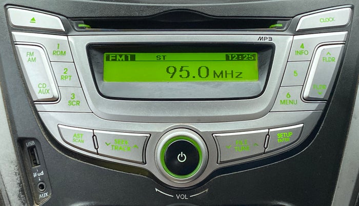 2013 Hyundai Eon MAGNA +, CNG, Manual, 1,02,003 km, Infotainment System