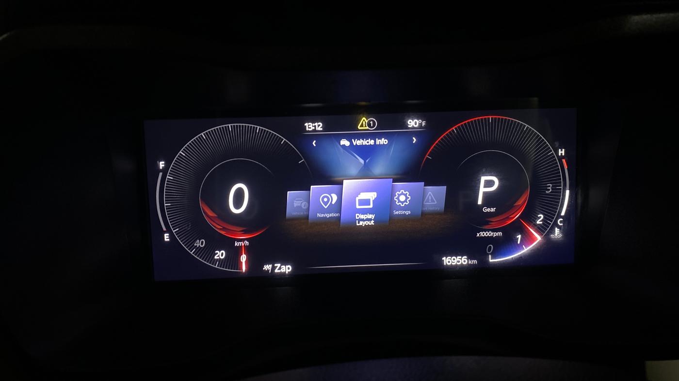 2025 Mahindra XUV 3XO AX7 1.2 TGDi AT, Petrol, Automatic, 16,952 km, Odometer Image