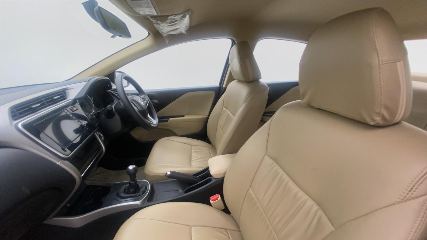 2018 Honda City V MT PETROL, Petrol, Manual, 29,942 km, Right Side Front Door Cabin