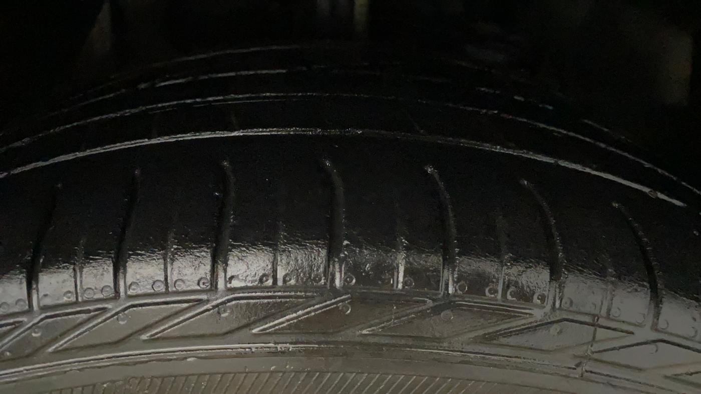 2019 Tata NEXON XMA PETROL, Petrol, Automatic, 47,239 km, Right Front Tyre Tread