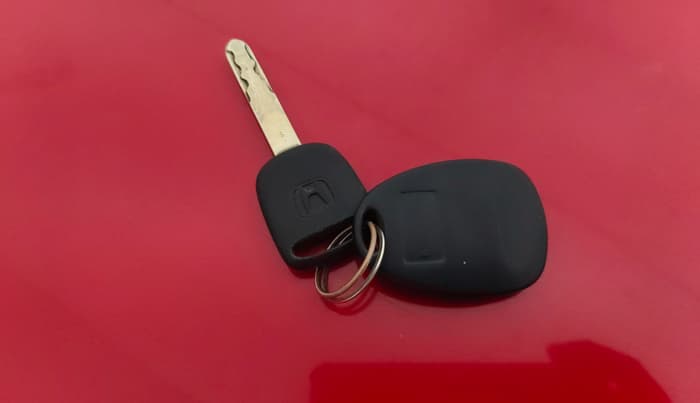 2013 Honda Brio EX MT, CNG, Manual, 67,414 km, Key Close Up