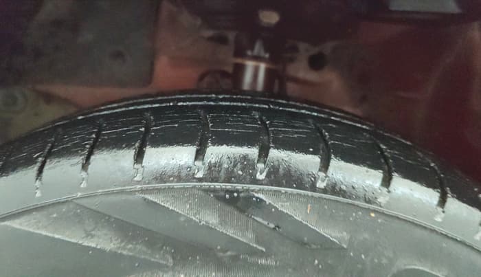 2013 Honda Brio EX MT, CNG, Manual, 67,414 km, Left Front Tyre Tread