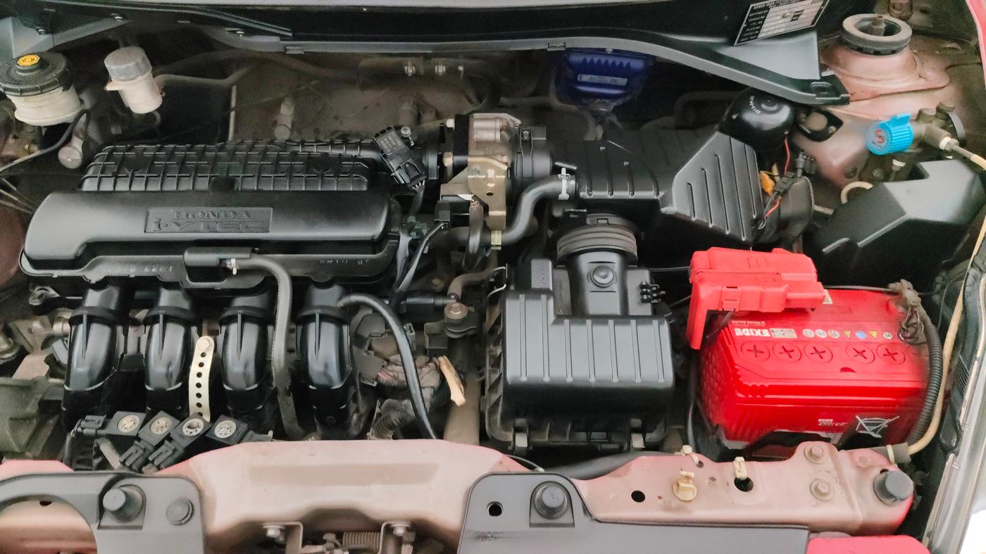 2013 Honda Brio EX MT, CNG, Manual, 67,414 km, Engine View - Left