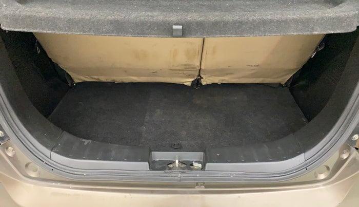 2013 Maruti Wagon R 1.0 VXI, Petrol, Manual, 52,514 km, Boot Inside