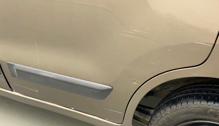 2013 Maruti Wagon R 1.0 VXI, Petrol, Manual, 52,514 km, Rear left door - Slightly dented