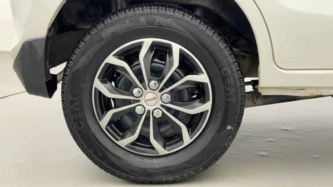 2016 Maruti Alto 800 VXI, Petrol, Manual, 60,995 km, Right Rear Wheel