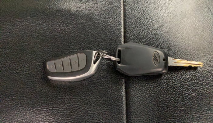 2019 Mahindra KUV 100 NXT K2 P 6 STR, Petrol, Manual, 45,588 km, Key Close Up