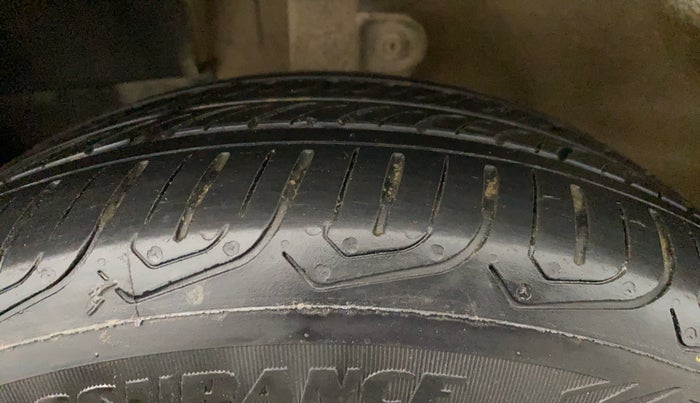 2019 Mahindra KUV 100 NXT K2 P 6 STR, Petrol, Manual, 45,588 km, Left Front Tyre Tread