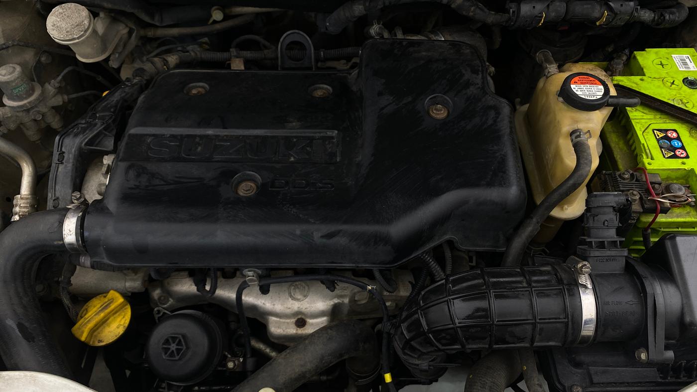 2014 Maruti Swift Dzire VDI, Diesel, Manual, 1,30,761 km, Engine View