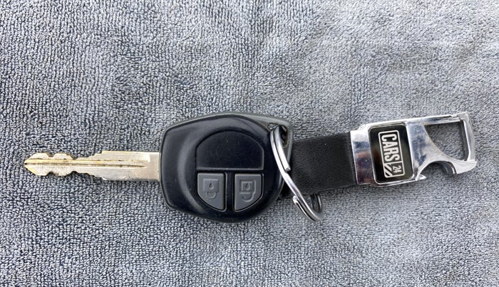 2015 Maruti Wagon R 1.0 VXI, Petrol, Manual, 28,989 km, Key Close Up