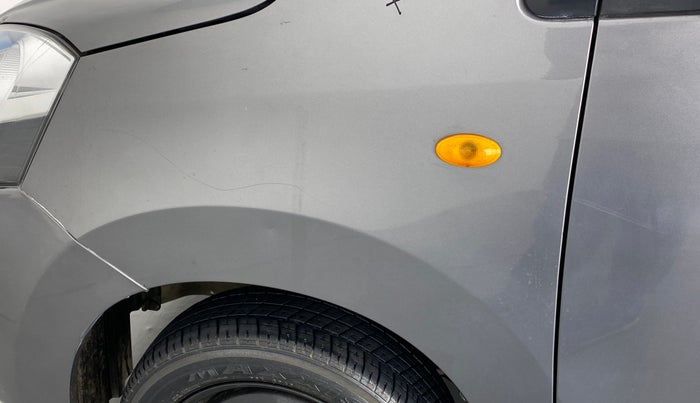2015 Maruti Wagon R 1.0 VXI, Petrol, Manual, 28,989 km, Left fender - Minor scratches