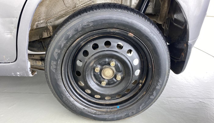 2015 Maruti Wagon R 1.0 VXI, Petrol, Manual, 28,989 km, Left Rear Wheel
