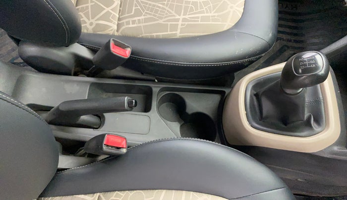 2017 Hyundai Grand i10 MAGNA 1.2 KAPPA VTVT, Petrol, Manual, 66,707 km, Gear Lever