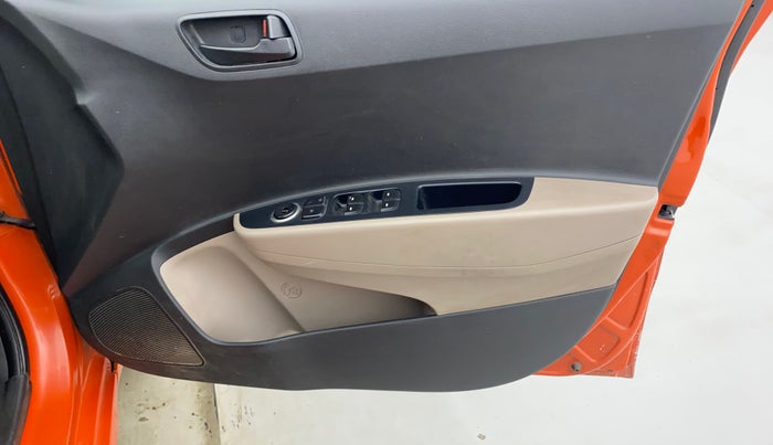 2017 Hyundai Grand i10 MAGNA 1.2 KAPPA VTVT, Petrol, Manual, 66,707 km, Driver Side Door Panels Control