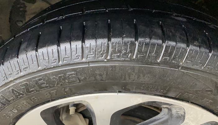 2022 Maruti Baleno ALPHA PETROL 1.2, Petrol, Manual, 1,24,322 km, Left Front Tyre Tread